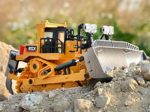 Sterowany SPYCHACZ ruchome ramię na pilota RC0600 Sterowany SPYCHACZ ruchome ramię na pilota RC0600