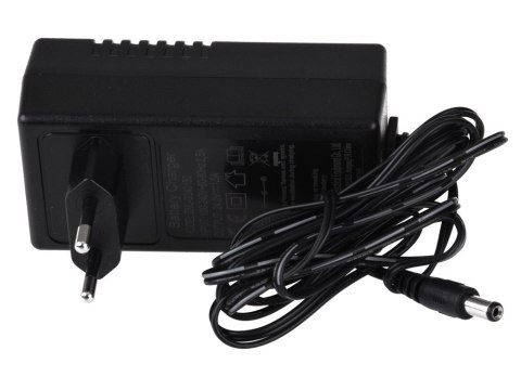 Ładowarka do autek na akumulator 24V1500mA bolec SERA104 Ładowarka do autek na akumulator 24V1500mA bolec SERA104