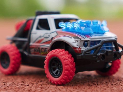 Metalowe Autko Predator 4x4 jazda kaskaderska Światło + dźwięk ZA3581 Metalowe Autko Predator 4x4 jazda kaskaderska Światło + dźwięk ZA3581