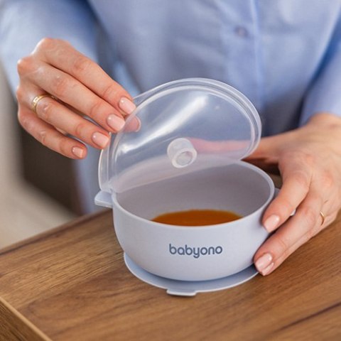 1662/01 MISECZKA Z PRZYSSAWKĄ I PRZYKRYWKĄ SILIKONOWA NIEBIESKA 1662/01 MISECZKA Z PRZYSSAWKĄ I PRZYKRYWKĄ SILIKONOWA NIEBIESKA