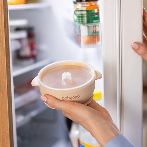 1662/03 MISECZKA Z PRZYSSAWKA I PRZYKRYWKĄ SILIKONOWA BEŻOWY 1662/03 MISECZKA Z PRZYSSAWKA I PRZYKRYWKĄ SILIKONOWA BEŻOWY