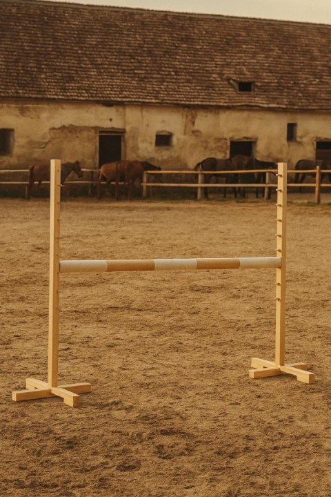 Przeszkoda skokowa do Hobby Horse 120cm, belka beżowa Przeszkoda skokowa do Hobby Horse 120cm, belka beżowa