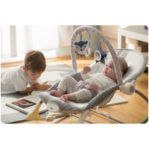 Leżaczek bujaczek z wibracją Ricokids - szary Leżaczek bujaczek z wibracją Ricokids - szary