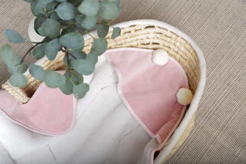 OTULACZ DO FOTELIKA PLUSZ BARANEK 75X75 RÓŻOWY OTULACZ DO FOTELIKA PLUSZ BARANEK 75X75 RÓŻOWY