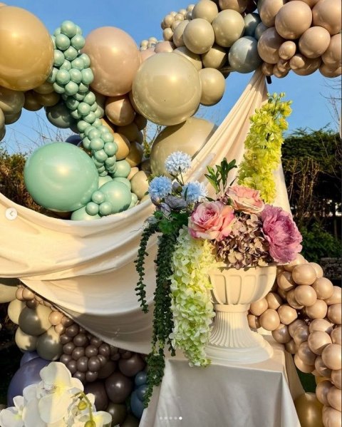 Balony lateksowe Kalisan AURA Beige Cream, beżowe, kremowe, 45cm, 25szt. Balony lateksowe Kalisan AURA Beige Cream, beżowe, kremowe, 45cm, 25szt.