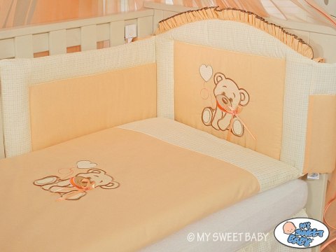 Ochraniacz do łóżeczka 140cm- Miś z kokardką brzoskwiniowy
