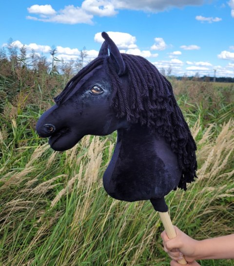 Hobby Horse Duży koń na kiju Premium - kary A3 Hobby Horse Duży koń na kiju Premium - kary A3
