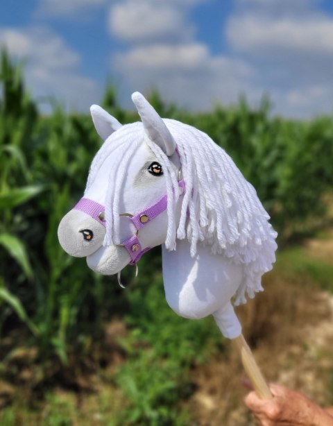 Hobby Horse Mały koń na kiju Premium - biały A4 Hobby Horse Mały koń na kiju Premium - biały A4