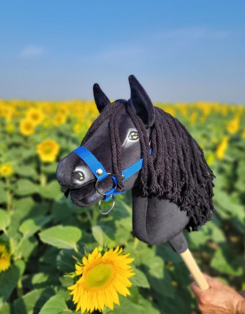 Hobby Horse Mały koń na kiju Premium - kary A4 Hobby Horse Mały koń na kiju Premium - kary A4