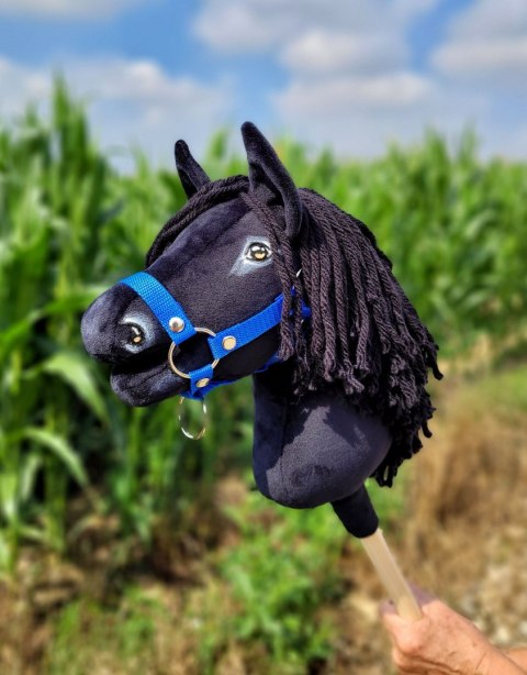 Hobby Horse Mały koń na kiju Premium - kary A4 Hobby Horse Mały koń na kiju Premium - kary A4