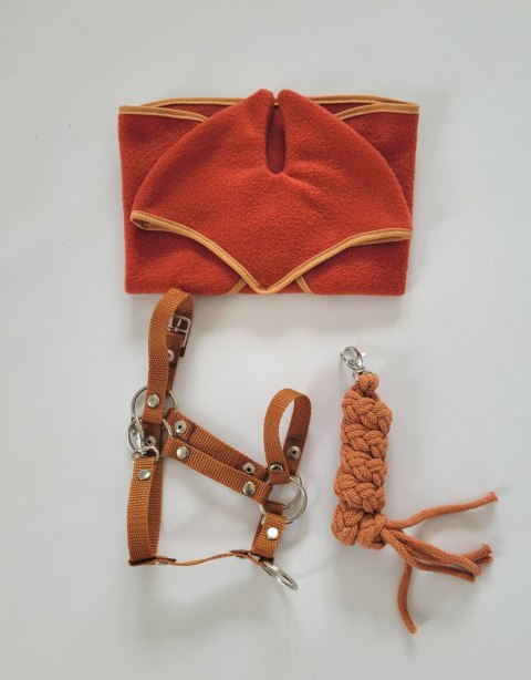 Zestaw dla Hobby Horse A3: derka + nauszniki - rudy Zestaw dla Hobby Horse A3: derka + nauszniki - rudy