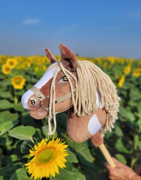 Hobby Horse Mały koń na kiju Premium - western III gniady z jasną grzywą A4 Hobby Horse Mały koń na kiju Premium - western III gniady z jasną grzywą A4