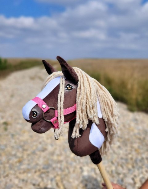 Hobby Horse Mały koń na kiju Premium - western IV ciemnogniady z jasną grzywą A4 Hobby Horse Mały koń na kiju Premium - western IV ciemnogniady z jasną grzywą A4