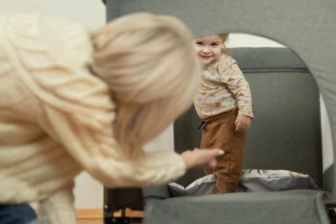 ŁÓŻECZKO TURYSTYCZNE ESTI Z OPUSZCZANYM BOKIEM BROWN ŁÓŻECZKO TURYSTYCZNE ESTI Z OPUSZCZANYM BOKIEM BROWN